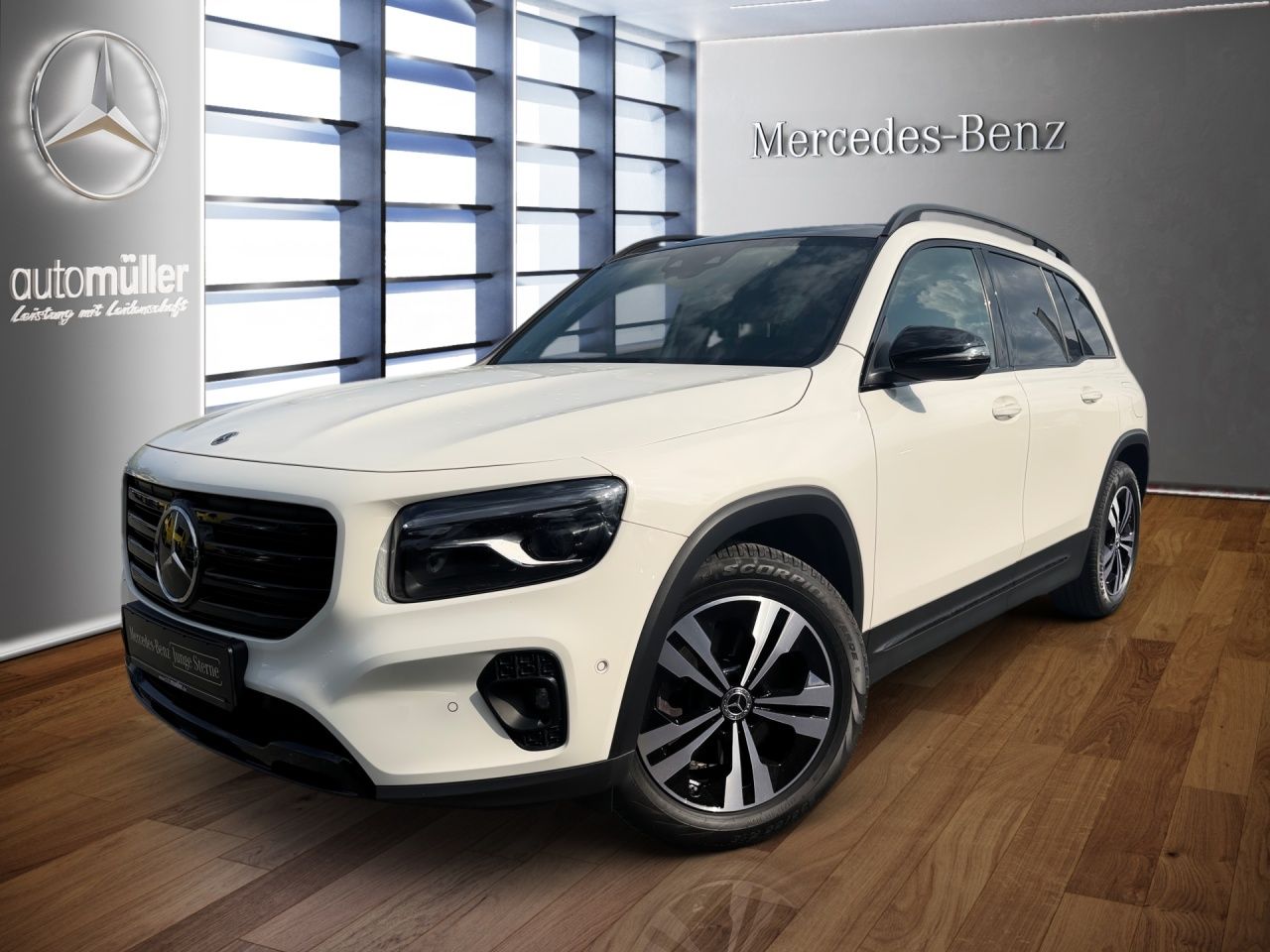 Mercedes-Benz GLB 220 2024 г. Серый, пробег 52684 км