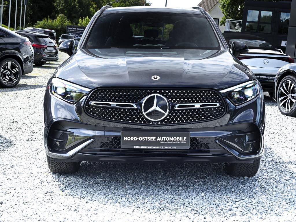 Mercedes-Benz GLC 220 2025 г. Серый, пробег 9794 км