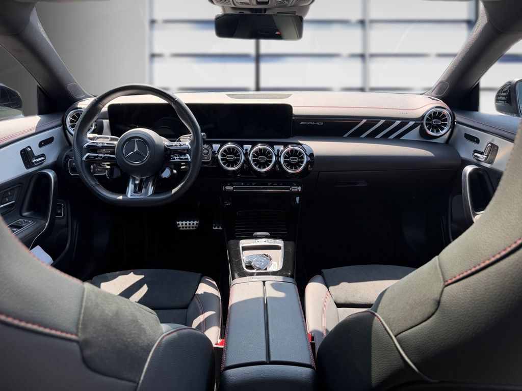 Mercedes-Benz CLA 35 AMG 2025 г. Чёрный, пробег 18804 км