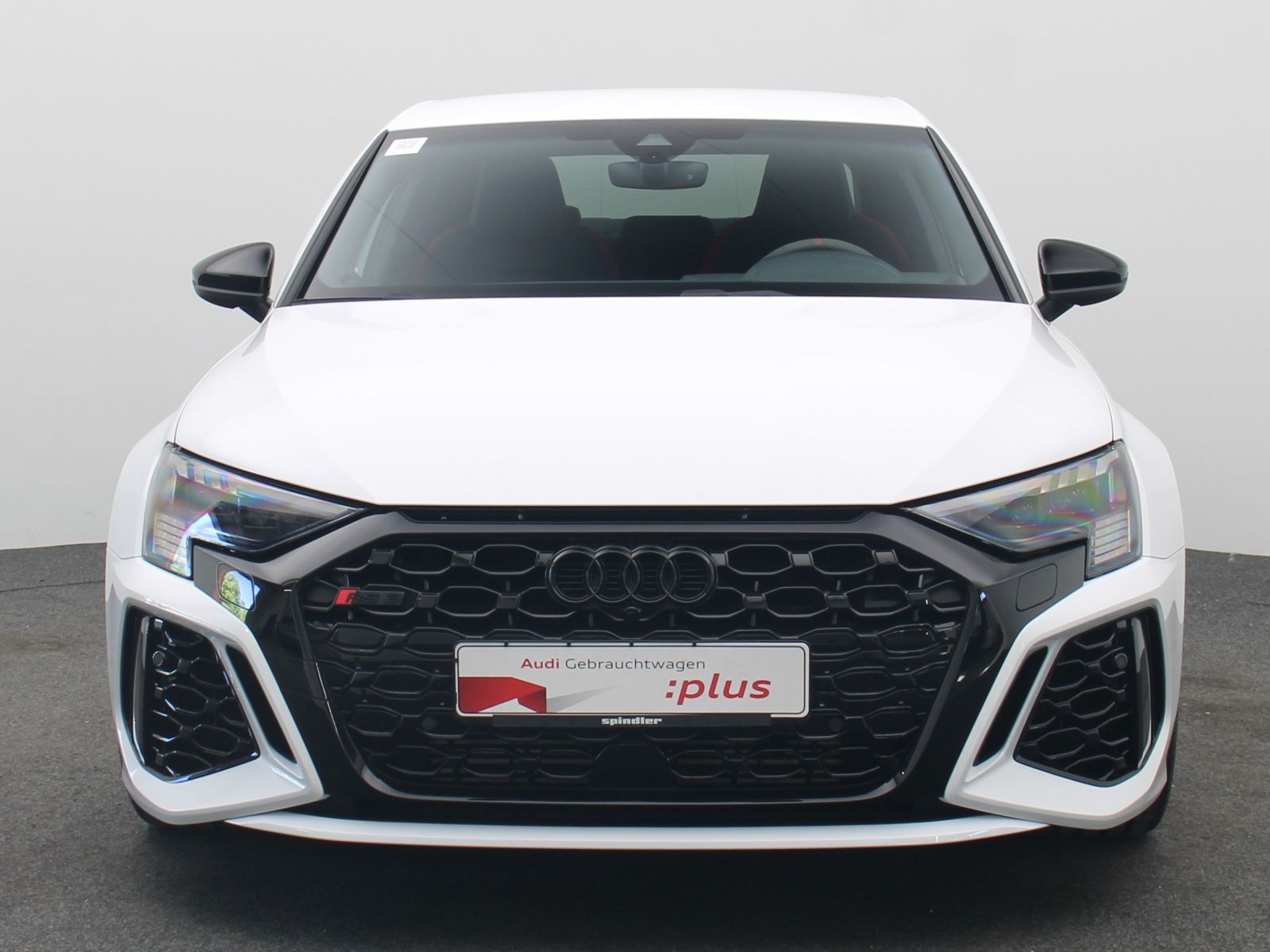 Audi RS3 2024 г. Белый, пробег 57500 км