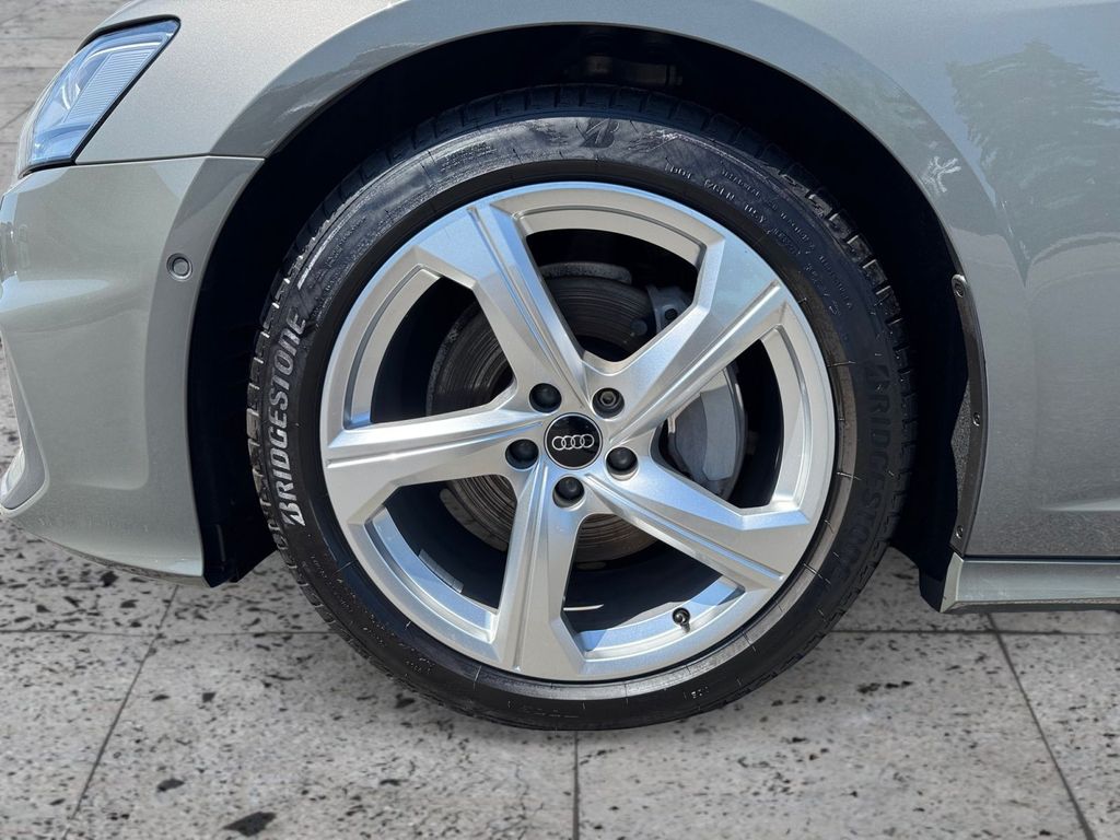Audi A6 2023 г. Серый, пробег 33061 км