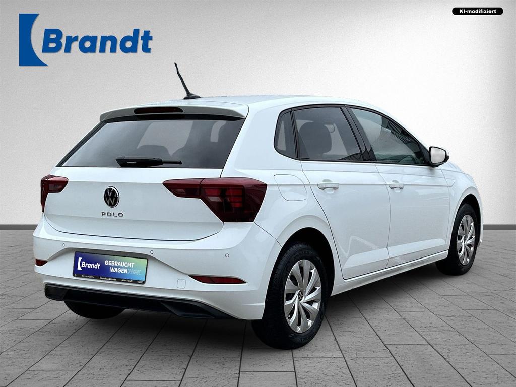 Volkswagen Polo 2023 г. Белый, пробег 59500 км