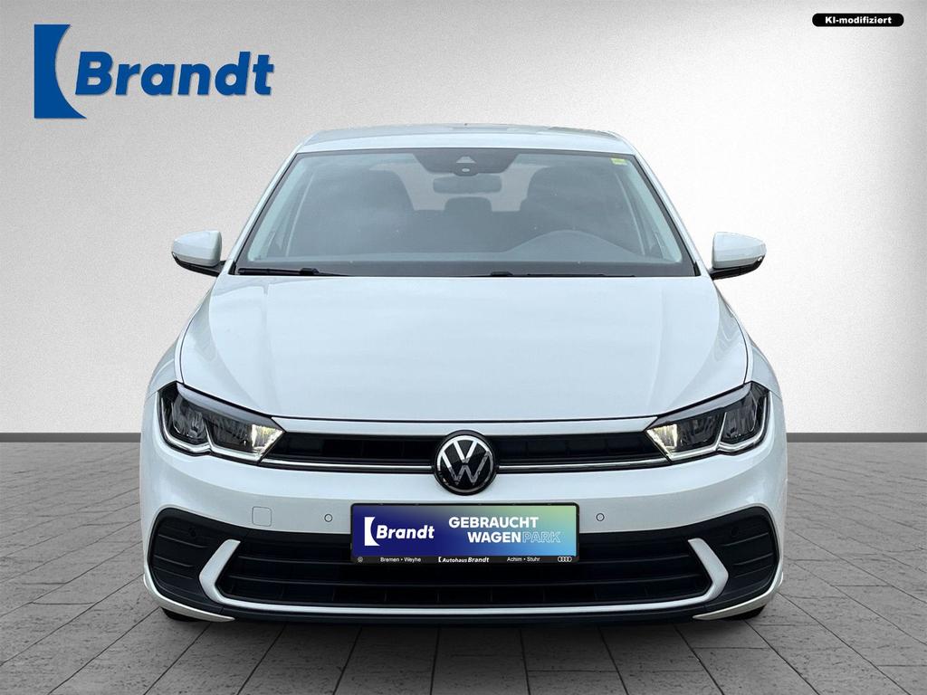 Volkswagen Polo 2023 г. Белый, пробег 59500 км
