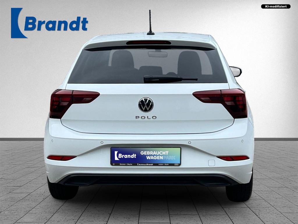 Volkswagen Polo 2023 г. Белый, пробег 59500 км