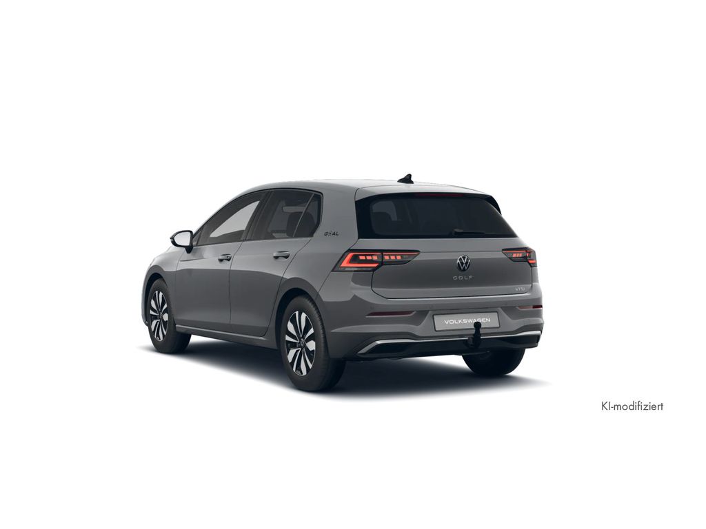 Volkswagen Golf 2025 г. Серый, пробег 24500 км