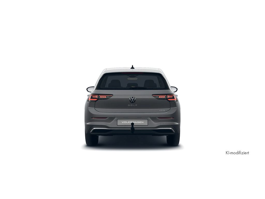 Volkswagen Golf 2025 г. Серый, пробег 24500 км