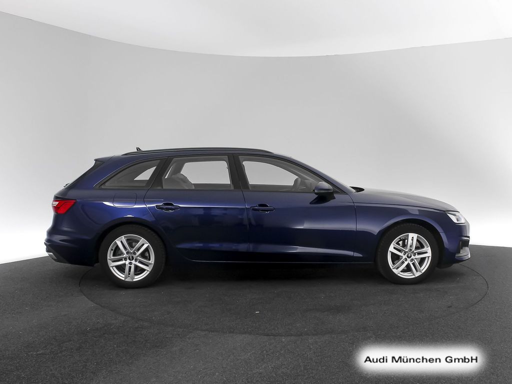 Audi A4 2023 г. Синий, пробег 35862 км