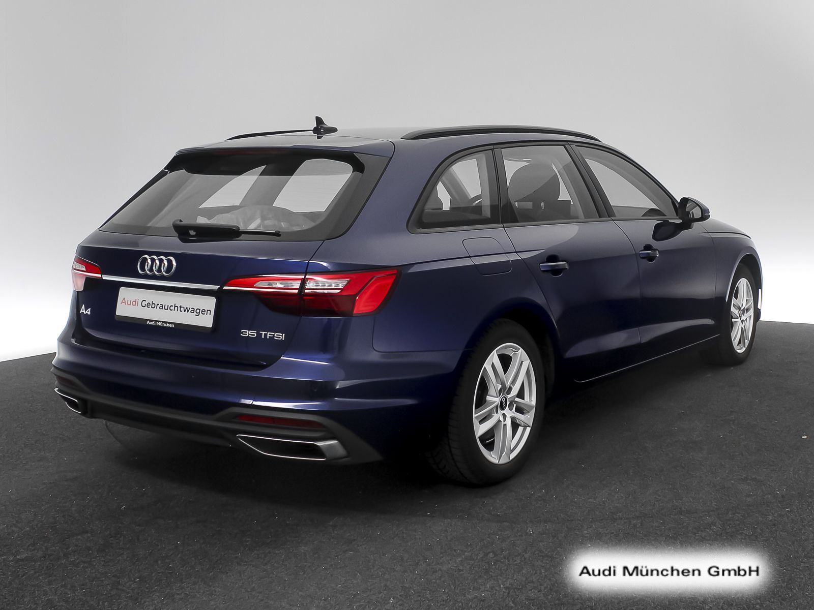 Audi A4 2023 г. Синий, пробег 35862 км