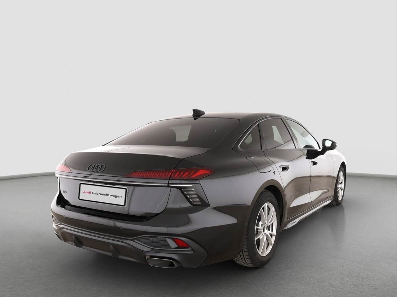 Audi A6 2026 г. Чёрный, пробег 24800 км