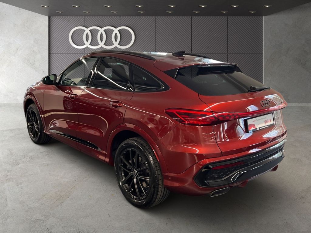 Audi Q5 2025 г. Красный, пробег 4579 км
