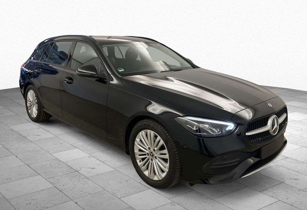 Mercedes-Benz C 180 2023 г. Чёрный, пробег 12990 км