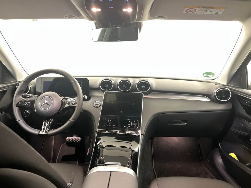Mercedes-Benz C 180 2023 г. Чёрный, пробег 12990 км