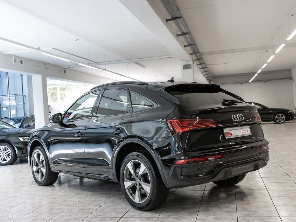 Audi Q5 2022 г. Чёрный, пробег 53067 км