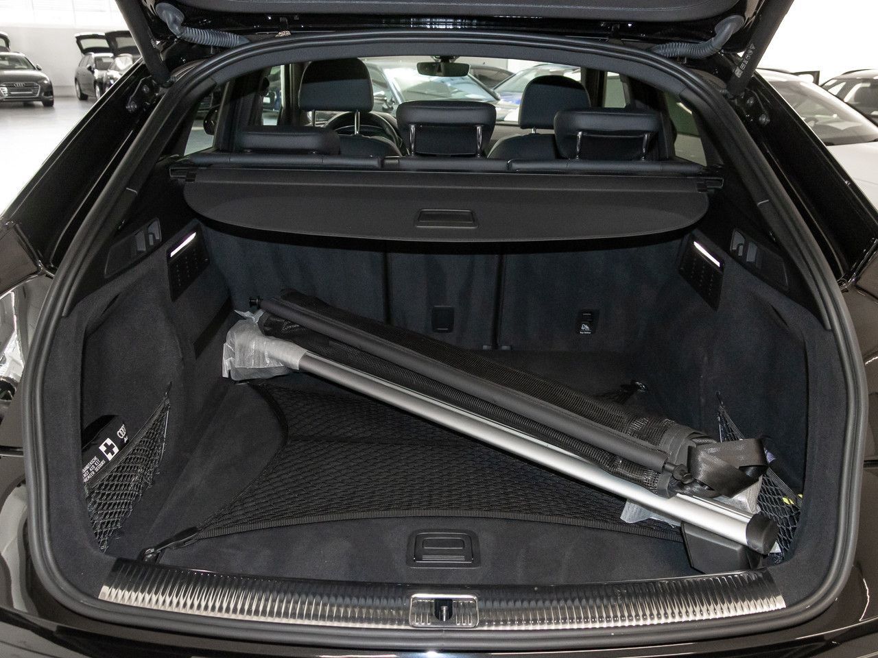 Audi Q5 2022 г. Чёрный, пробег 53067 км