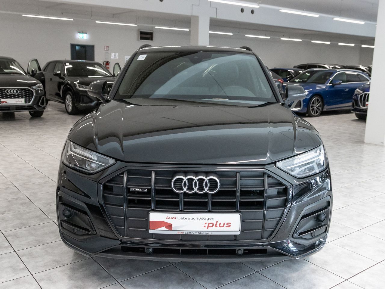 Audi Q5 2022 г. Чёрный, пробег 53067 км