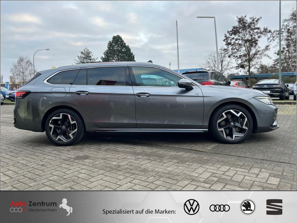 Volkswagen PASSAT VARIANT 2025 г. Серый, пробег 19000 км