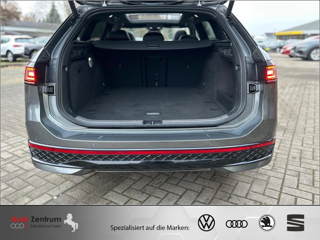 Volkswagen PASSAT VARIANT 2025 г. Серый, пробег 19000 км