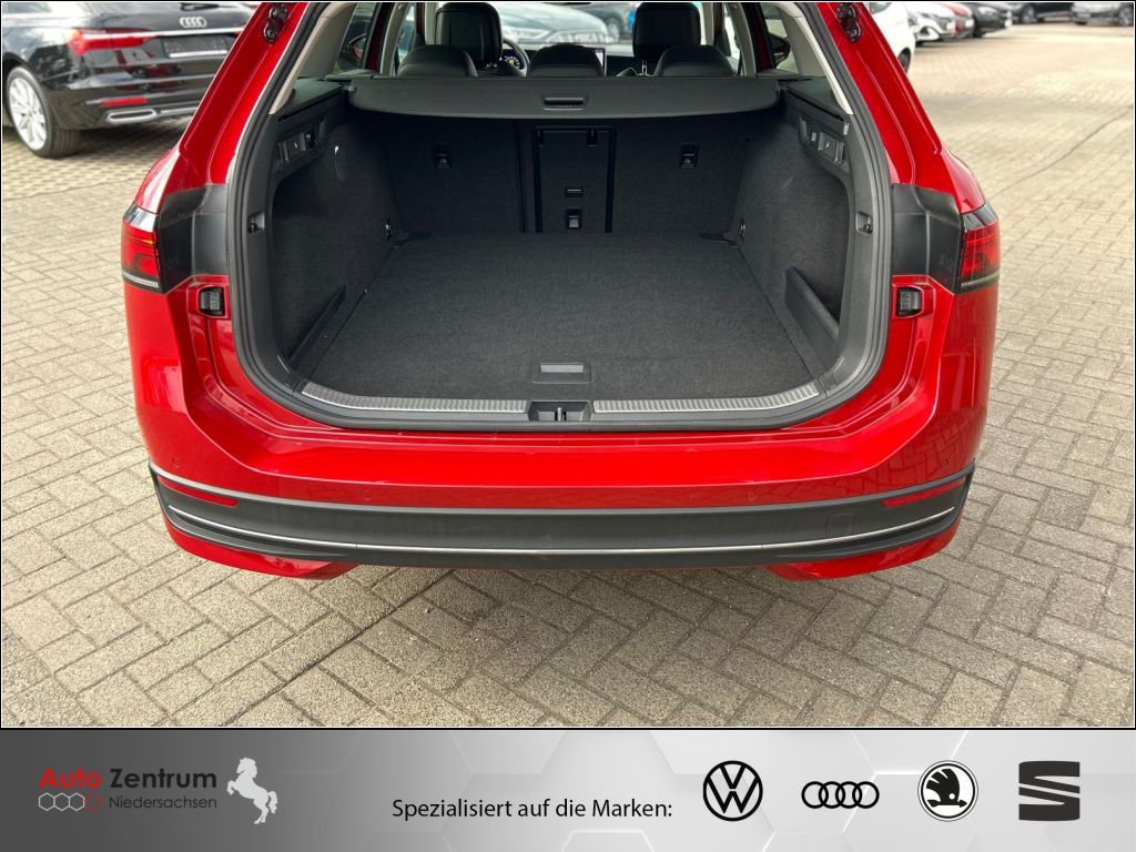 Volkswagen PASSAT VARIANT 2024 г. Красный, пробег 21980 км