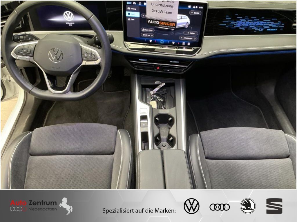 Volkswagen PASSAT VARIANT 2024 г. Белый, пробег 29500 км