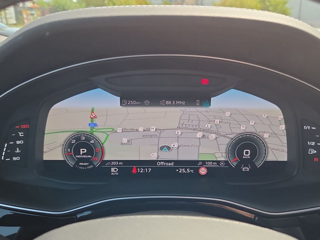 Audi Q8 2025 г. Белый, пробег 20622 км