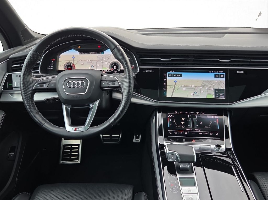 Audi Q7 2022 г. Серый, пробег 44833 км