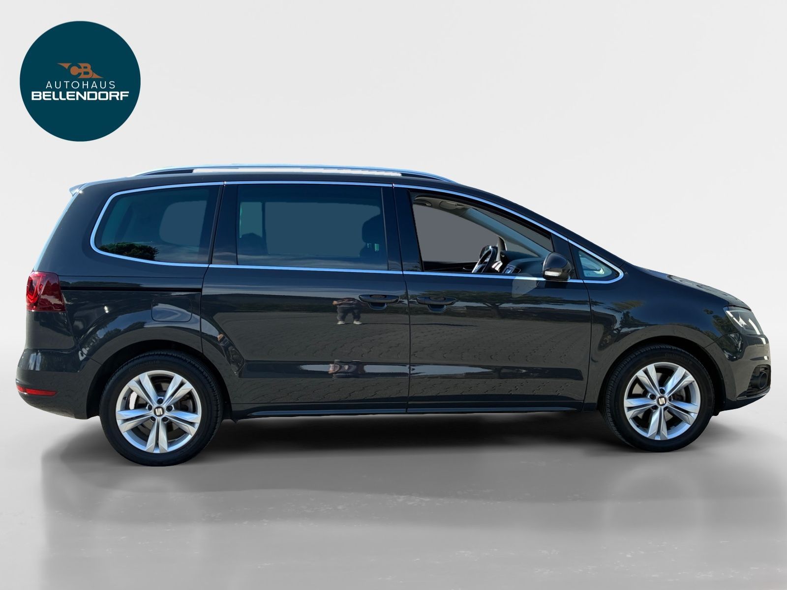 SEAT Alhambra 2022 г. Серый, пробег 55419 км