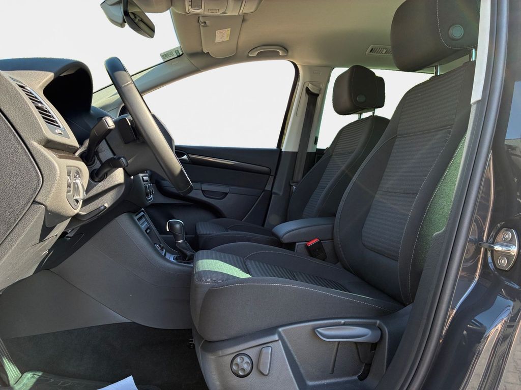 SEAT Alhambra 2022 г. Серый, пробег 55419 км