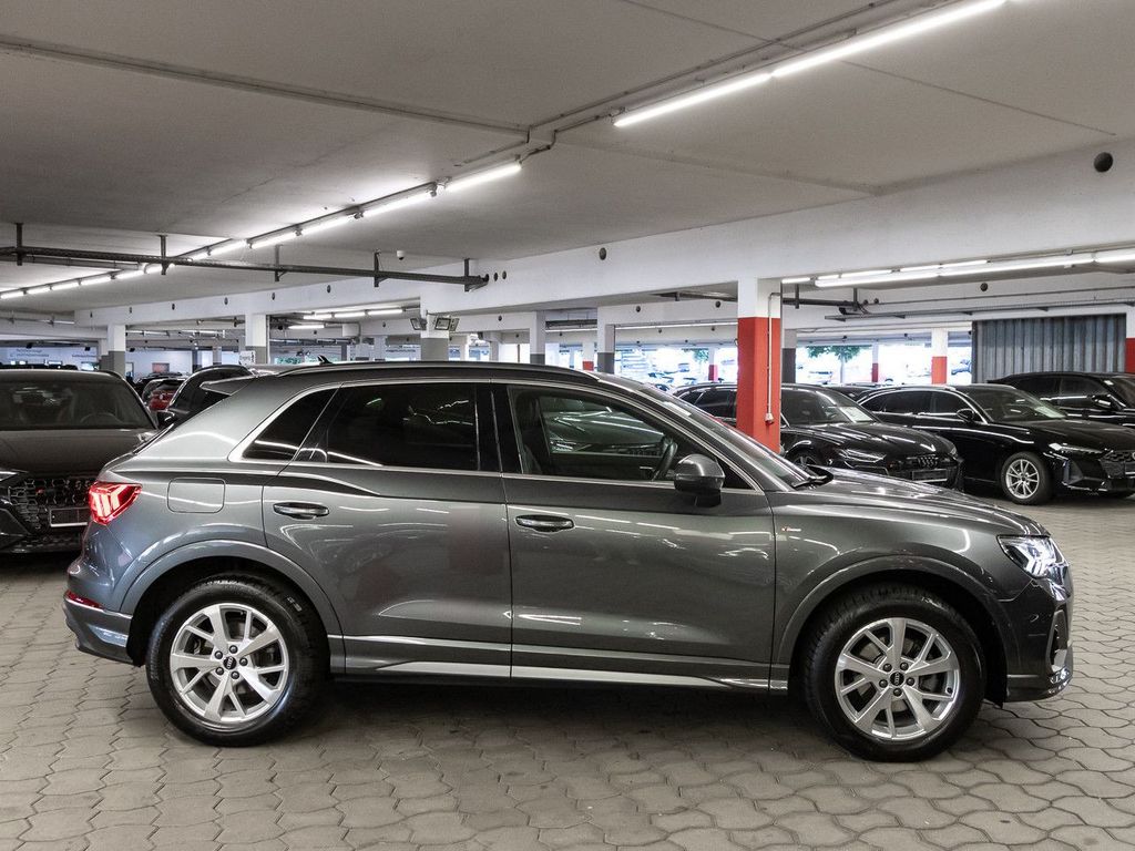 Audi Q3 2023 г. Серый, пробег 47034 км