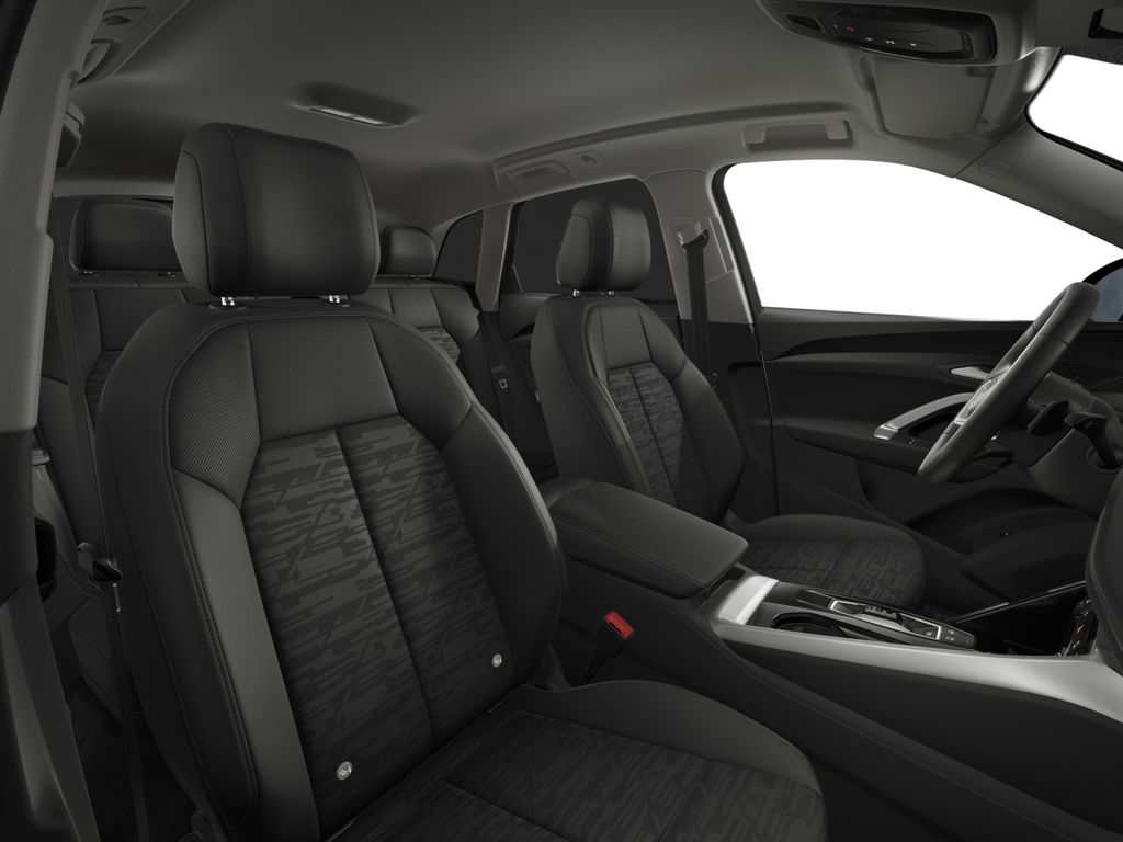 Audi Q5 2025 г. Серебристый, пробег 25356 км