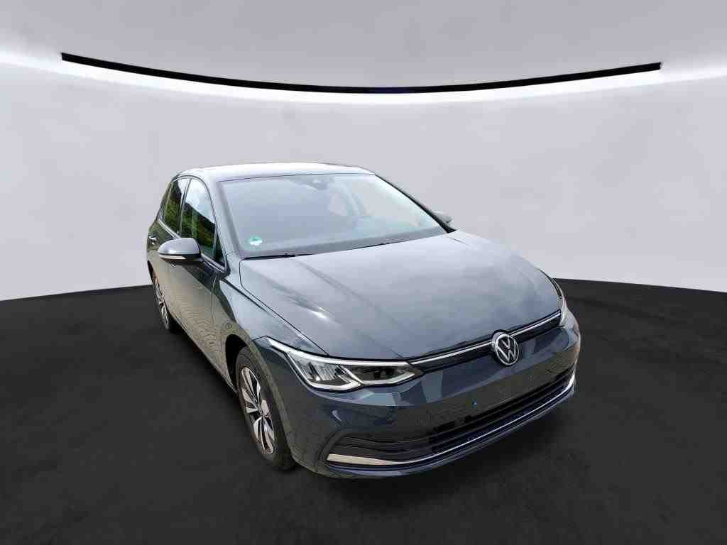 Volkswagen Golf 2024 г. Серый, пробег 20500 км