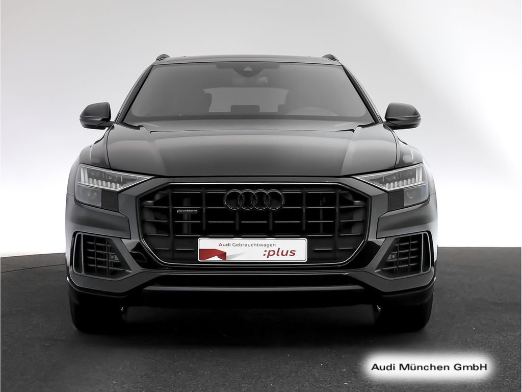 Audi Q8 2023 г. Чёрный, пробег 51787 км