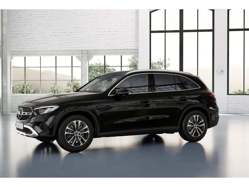 Mercedes-Benz GLC 200 2026 г. Чёрный, пробег 16563 км