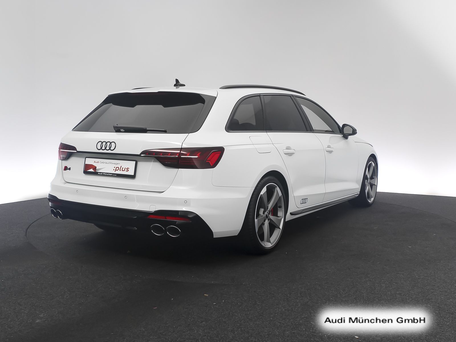 Audi S4 2024 г. Белый, пробег 49545 км