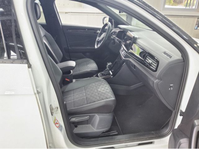 Volkswagen T-Roc 2022 г. Белый, пробег 31656 км
