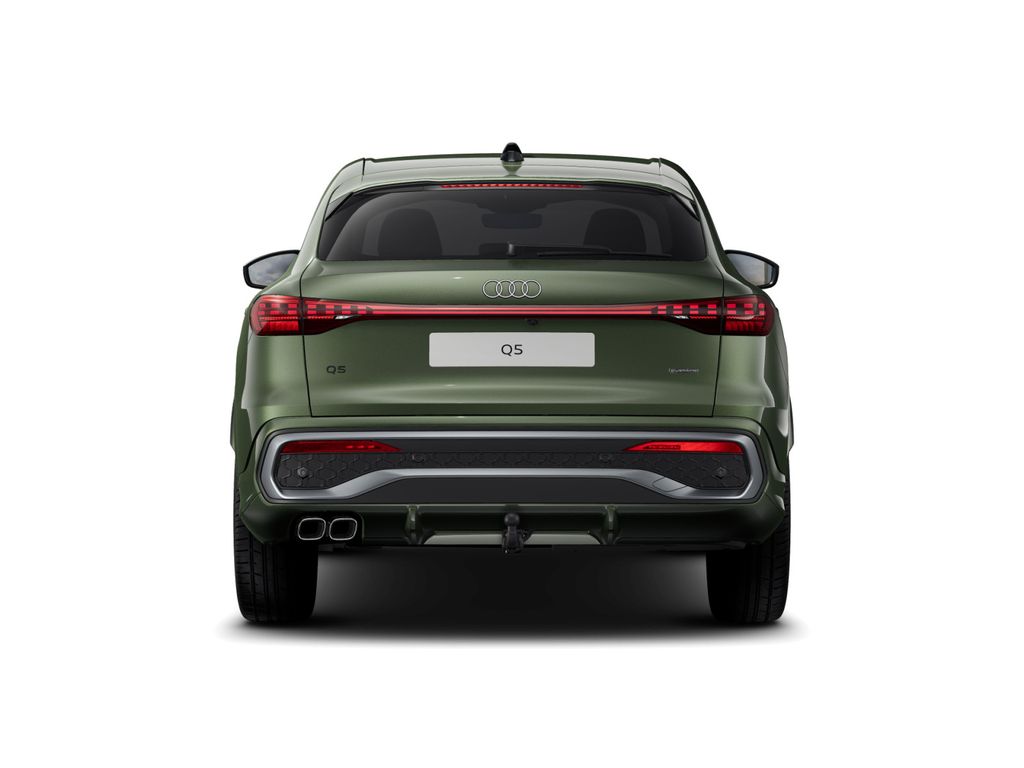 Audi Q5 2026 г. Зелёный, пробег 7261 км