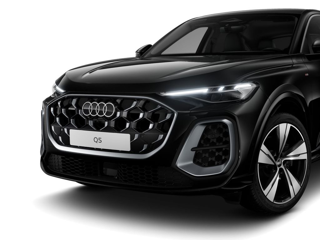 Audi Q5 2026 г. Чёрный, пробег 12608 км