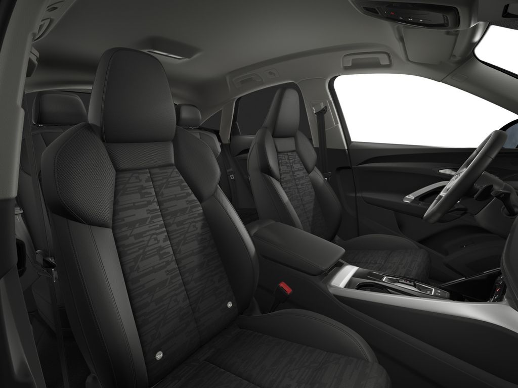 Audi Q5 2026 г. Чёрный, пробег 12608 км
