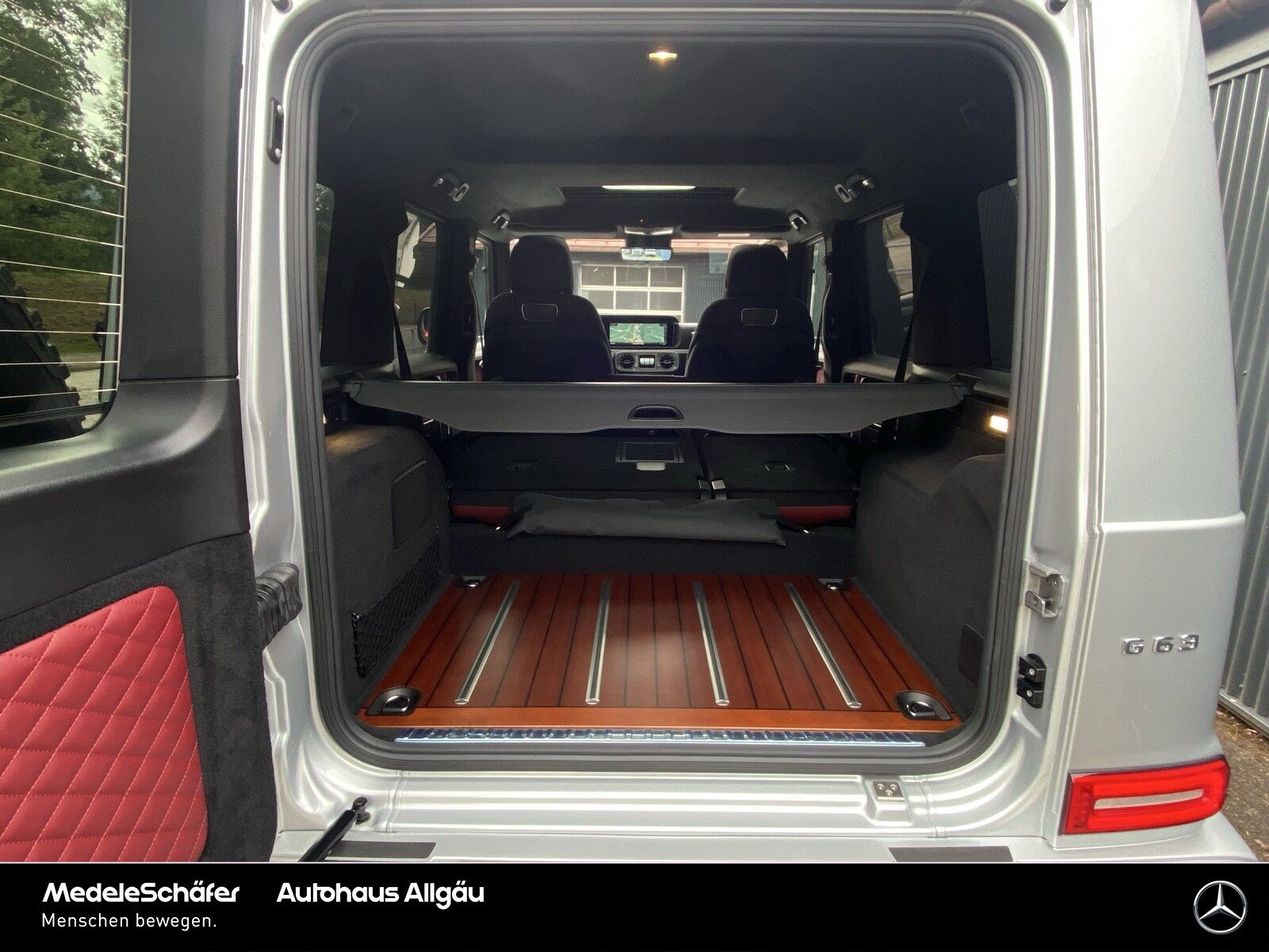 Mercedes-Benz G 63 AMG 2022 г. Серебристый, пробег 1195 км