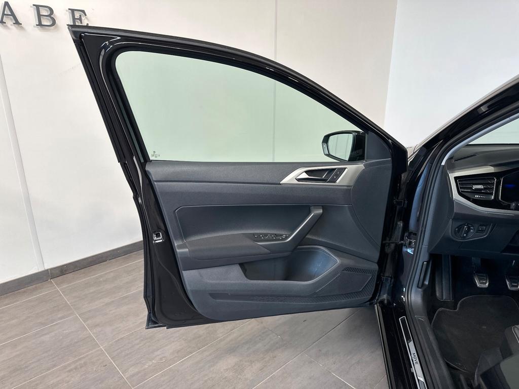 Volkswagen Polo 2024 г. Чёрный, пробег 49750 км