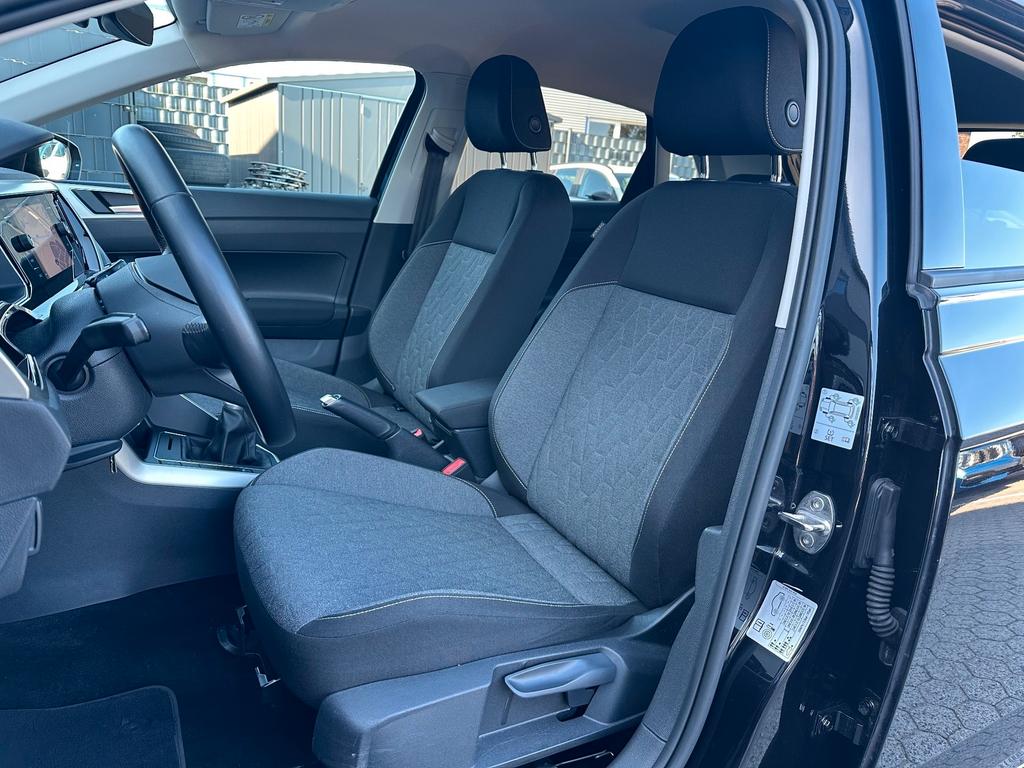 Volkswagen Polo 2024 г. Чёрный, пробег 49750 км
