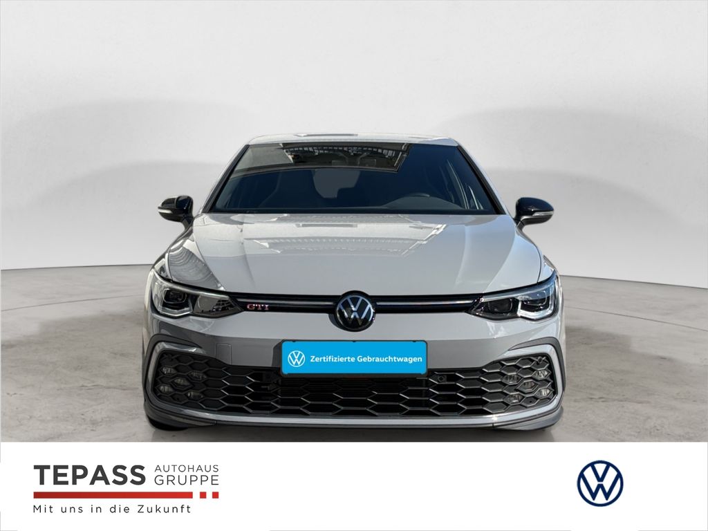 Volkswagen Golf 2023 г. Серый, пробег 22466 км