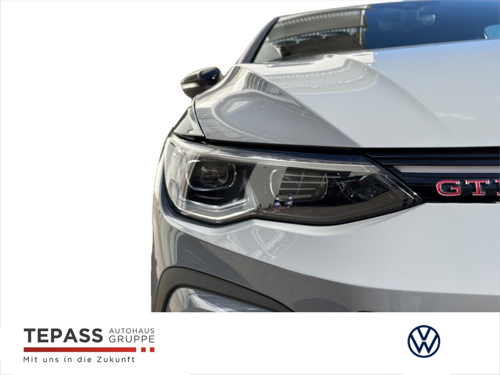 Volkswagen Golf 2023 г. Серый, пробег 22466 км