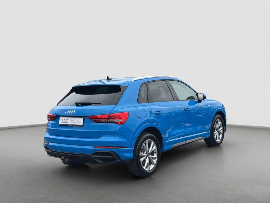 Audi Q3 2023 г. Синий, пробег 46000 км