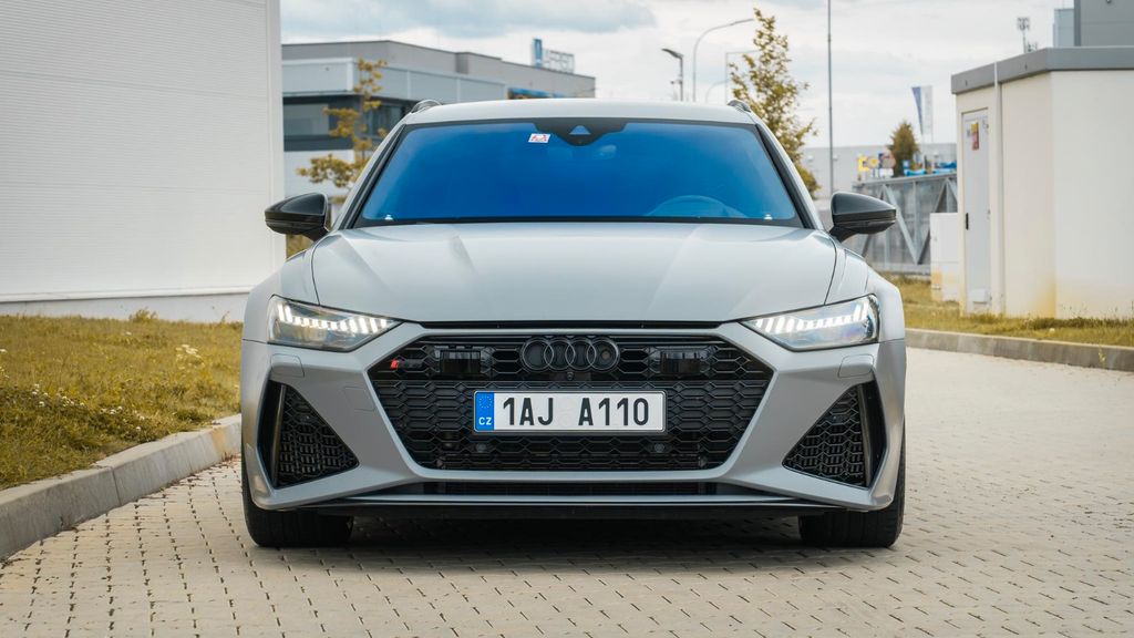 Audi RS6 2025 г. Серый, пробег 45335 км