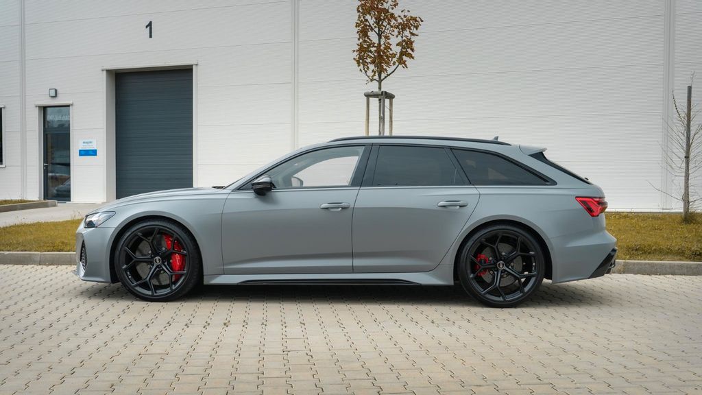 Audi RS6 2025 г. Серый, пробег 45335 км