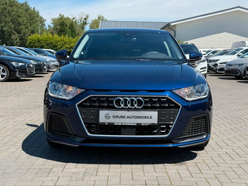 Audi A1 2023 г. Синий, пробег 29988 км