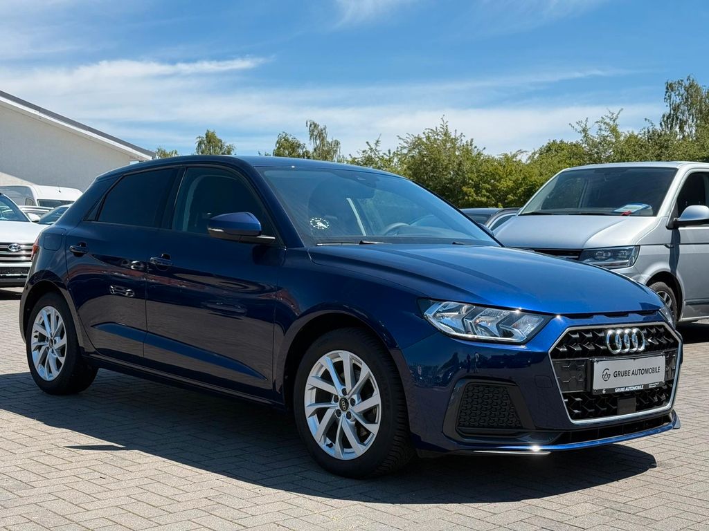 Audi A1 2023 г. Синий, пробег 29988 км