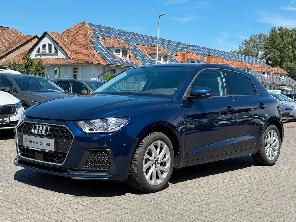 Audi A1 2023 г. Синий, пробег 29988 км