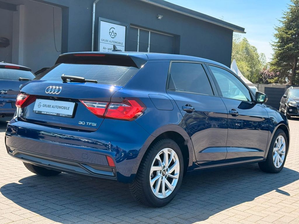Audi A1 2023 г. Синий, пробег 29988 км