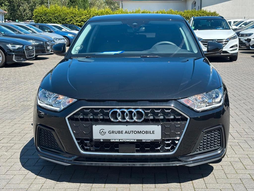 Audi A1 2023 г. Чёрный, пробег 28000 км